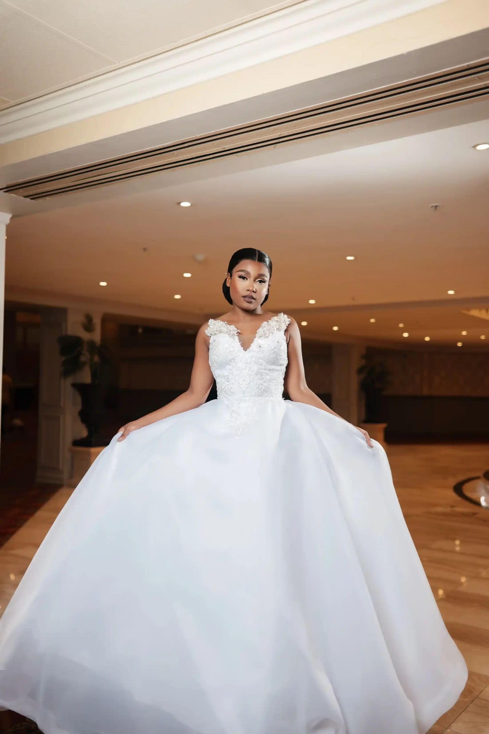Sleeveless wedding dress